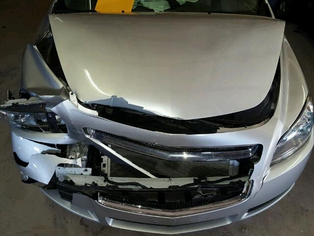 1G1ZB5E05CF186443 - 2012 CHEVROLET MALIBU LS 银色 照片 7