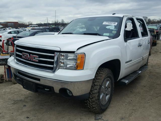 3GTP2VE75CG175369 - 2012 GMC SIERRA K15 WHITE photo 2