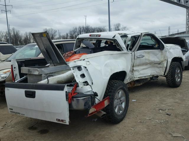 3GTP2VE75CG175369 - 2012 GMC SIERRA K15 WHITE photo 4