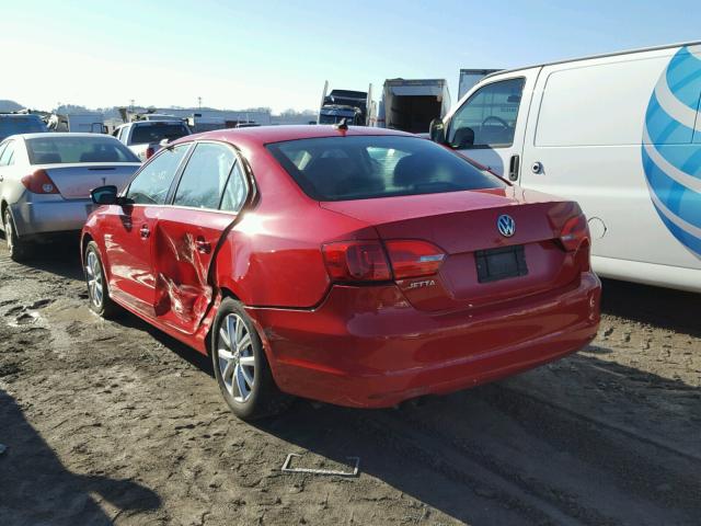 3VWDX7AJXCM367788 - 2012 VOLKSWAGEN JETTA SE RED photo 3