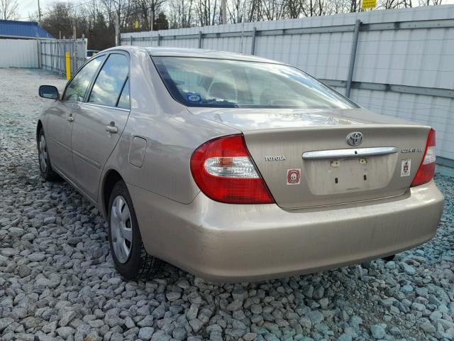 4T1BE30K62U608898 - 2002 TOYOTA CAMRY LE BEIGE photo 3