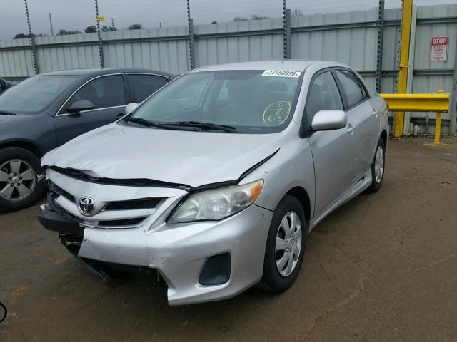 2T1BU4EE2BC544906 - 2011 TOYOTA COROLLA BA SILVER photo 2