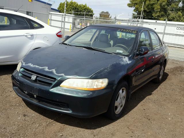 1HGCG6677XA099597 - 1999 HONDA ACCORD EX GREEN photo 2