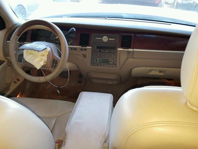 1LNHM83W83Y633109 - 2003 LINCOLN TOWN CAR C BEIGE photo 9