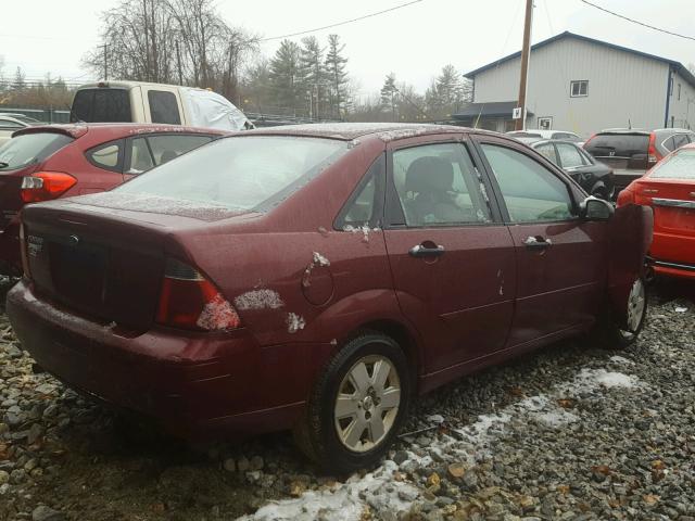 1FAHP34NX7W360797 - 2007 FORD FOCUS ZX4 MAROON photo 4