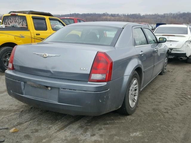 2C3KA43R76H243109 - 2006 CHRYSLER 300 GRAY photo 4