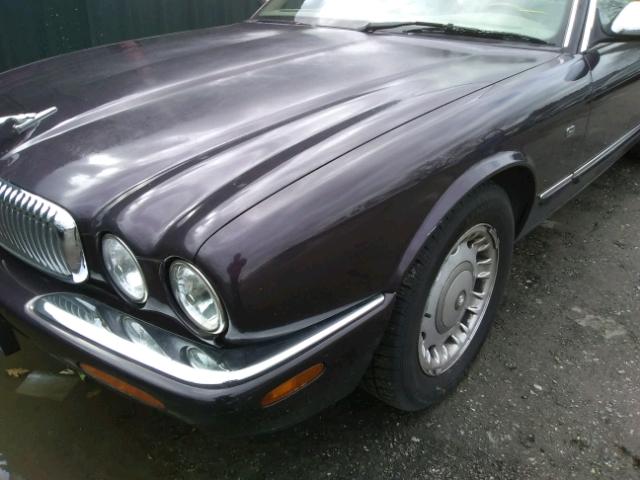 SAJKX6246WC820678 - 1998 JAGUAR VANDENPLAS PURPLE photo 9