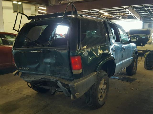 1GNDT13W6T2240796 - 1996 CHEVROLET BLAZER GREEN photo 4