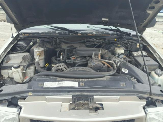 1GCDT19WX28227156 - 2002 CHEVROLET S TRUCK S1 SILVER photo 7