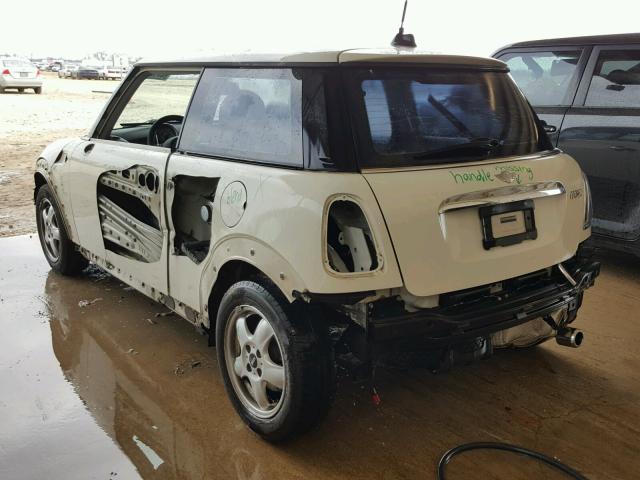 WMWMF33557TU63556 - 2007 MINI COOPER WHITE photo 3