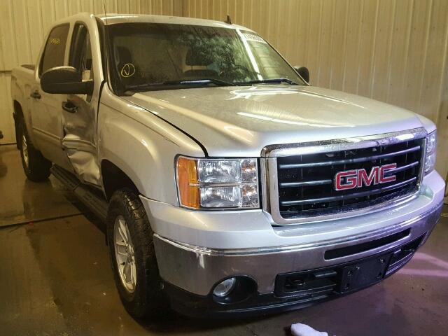 3GTP2VE30BG214672 - 2011 GMC SIERRA K15 SILVER photo 1