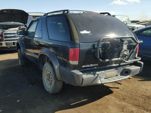 1GNCT18WX1K167692 - 2001 CHEVROLET BLAZER BLACK photo 3