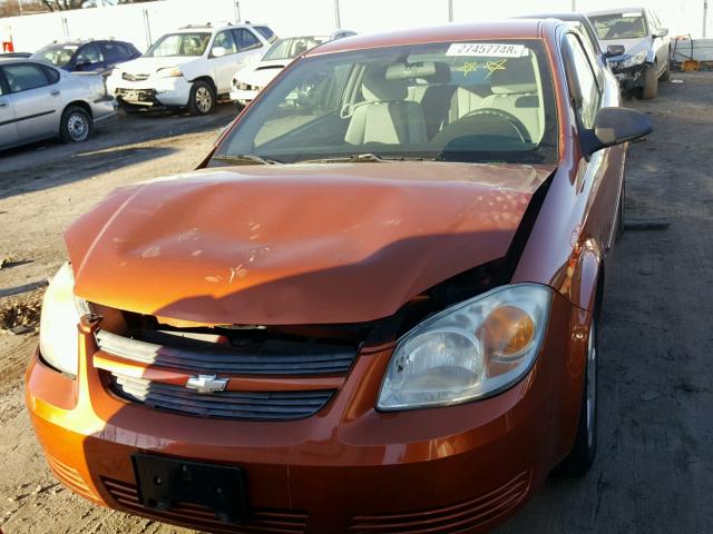 1G1AK15F777314014 - 2007 CHEVROLET COBALT LS ORANGE photo 9