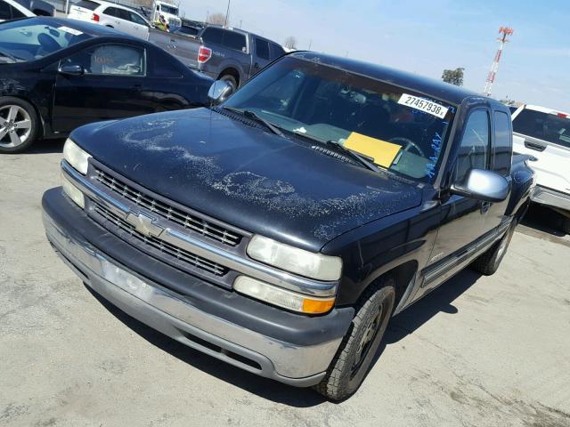 2GCEC19V911382780 - 2001 CHEVROLET SILVERADO BLACK photo 2