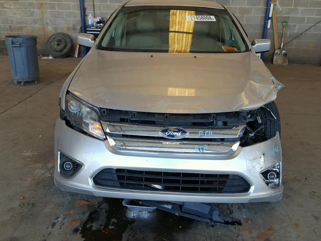 3FAHP0JG9CR139239 - 2012 FORD FUSION SEL SILVER photo 9