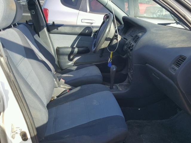 1Y1SK5367PZ056986 - 1993 GEO PRIZM BASE თეთრი ფოტო 5