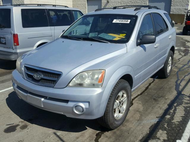 KNDJD733055367062 - 2005 KIA SORENTO EX SILVER photo 2