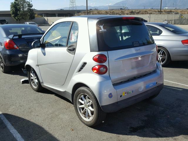 WMEEJ31X29K317085 - 2009 SMART FORTWO PUR SILVER photo 3