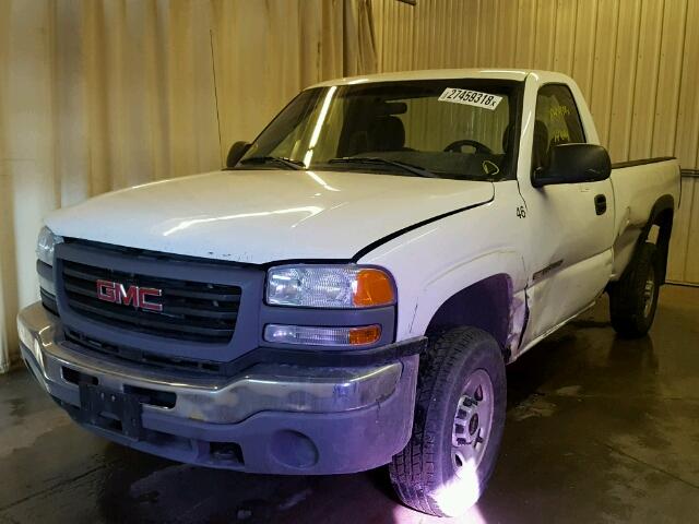 1GTHC24UX6E168114 - 2006 GMC SIERRA C25 WHITE photo 2