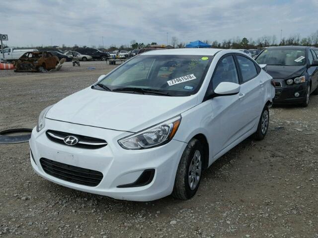 KMHCT4AE9HU316616 - 2017 HYUNDAI ACCENT SE WHITE photo 2