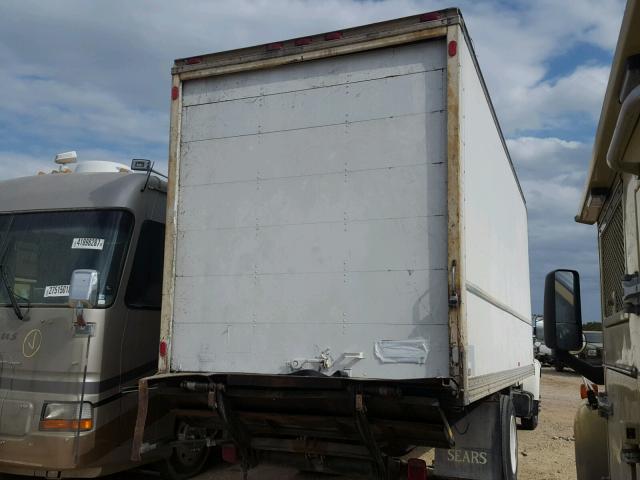 1FDNF80C1SVA14164 - 1995 FORD F800 WHITE photo 4