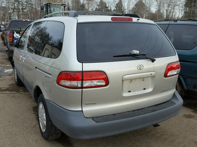 4T3ZF13C72U449434 - 2002 TOYOTA SIENNA LE SILVER photo 3