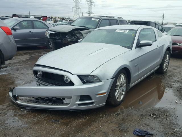 1ZVBP8CF4D5254285 - 2013 FORD MUSTANG GT SILVER photo 2
