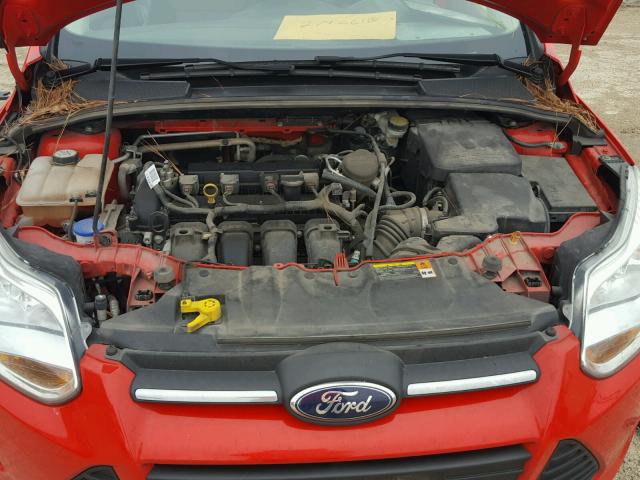 1FADP3K28DL163258 - 2013 FORD FOCUS SE RED photo 7