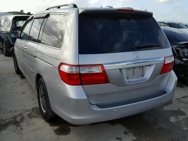 5FNRL38885B126660 - 2005 HONDA ODYSSEY TO GRAY photo 3