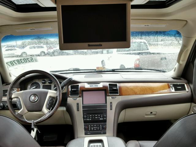 1GYS4KEF3DR113278 - 2013 CADILLAC ESCALADE E WHITE photo 9