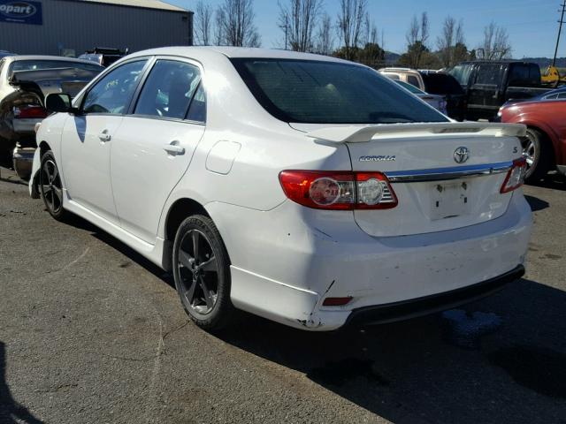 5YFBU4EE0CP047581 - 2012 TOYOTA COROLLA BA WHITE photo 3