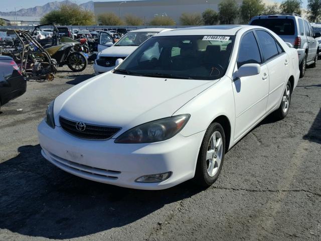 4T1BE32K04U378730 - 2004 TOYOTA CAMRY LE WHITE photo 2