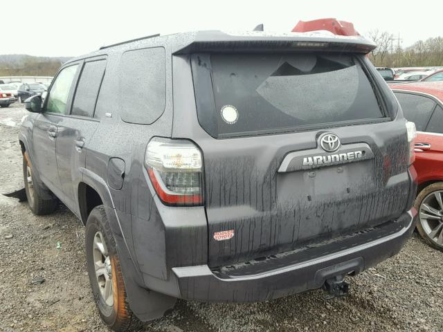 JTEBU5JR7G5389008 - 2016 TOYOTA 4RUNNER SR GRAY photo 3