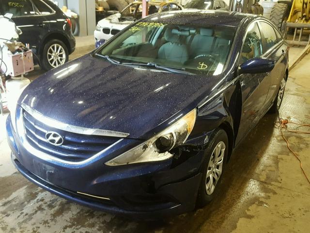 5NPEB4AC1BH084898 - 2011 HYUNDAI SONATA GLS BLUE photo 2