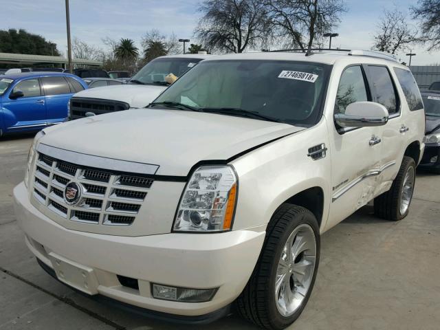 1GYFK63807R137481 - 2007 CADILLAC ESCALADE L WHITE photo 2