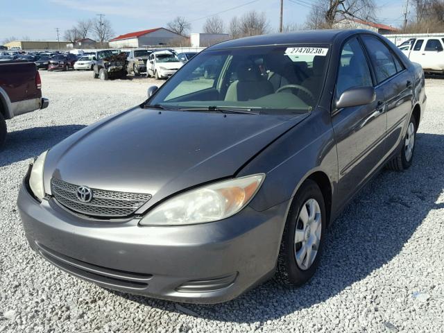 4T1BE32K73U722102 - 2003 TOYOTA CAMRY LE GRAY photo 2