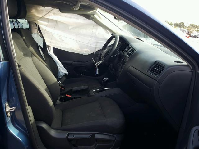 3VW2K7AJ6FM288242 - 2015 VOLKSWAGEN JETTA BASE 蓝色 照片 5