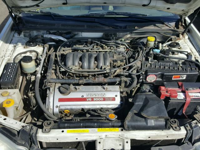 JN1CA31D41T810179 - 2001 NISSAN MAXIMA GXE WHITE photo 7