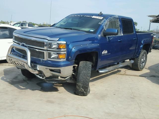 3GCUKREC8FG154804 - 2015 CHEVROLET SILVERADO BLUE photo 2