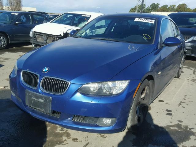 WBAWV13549P121589 - 2009 BMW 328 I SULE BLUE photo 2