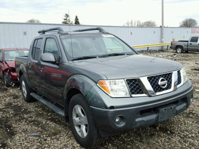 1N6AD07U25C413591 - 2005 NISSAN FRONTIER C GRAY photo 1