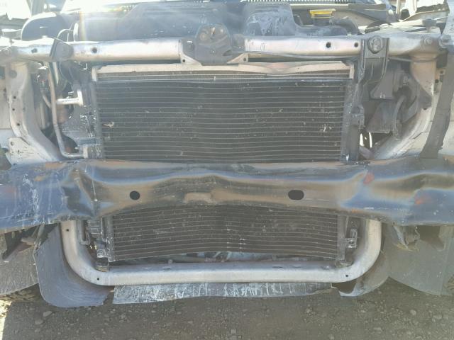 1B4HR38N92F104865 - 2002 DODGE DURANGO SP GRAY photo 9