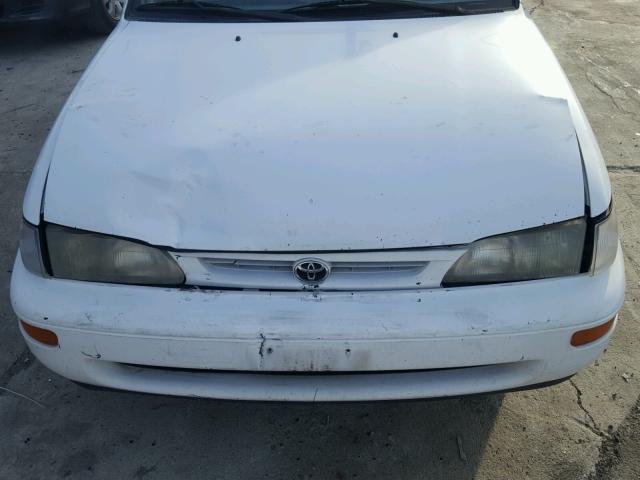 1NXBB02E3TZ363378 - 1996 TOYOTA COROLLA DX WHITE photo 9