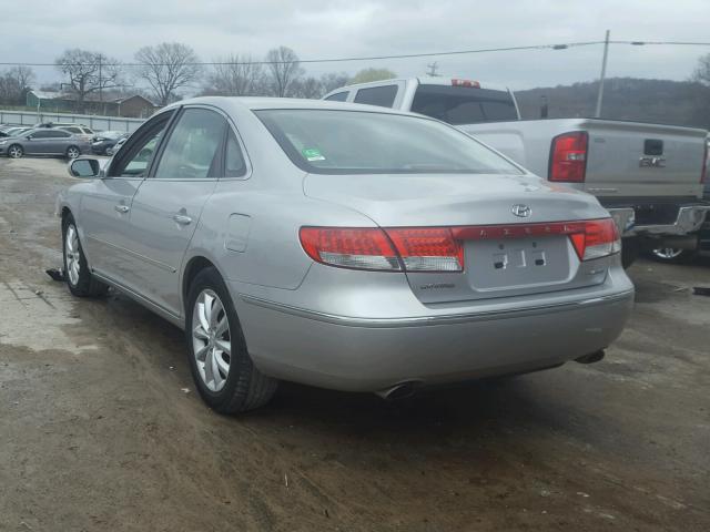 KMHFC46F16A104693 - 2006 HYUNDAI AZERA SE SILVER photo 3