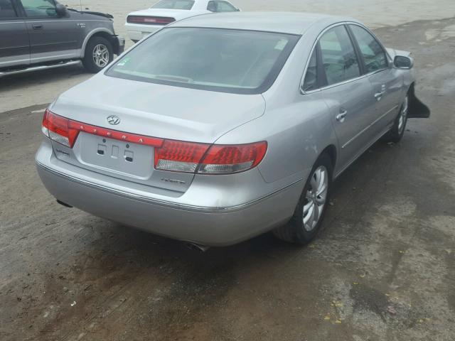 KMHFC46F16A104693 - 2006 HYUNDAI AZERA SE SILVER photo 4