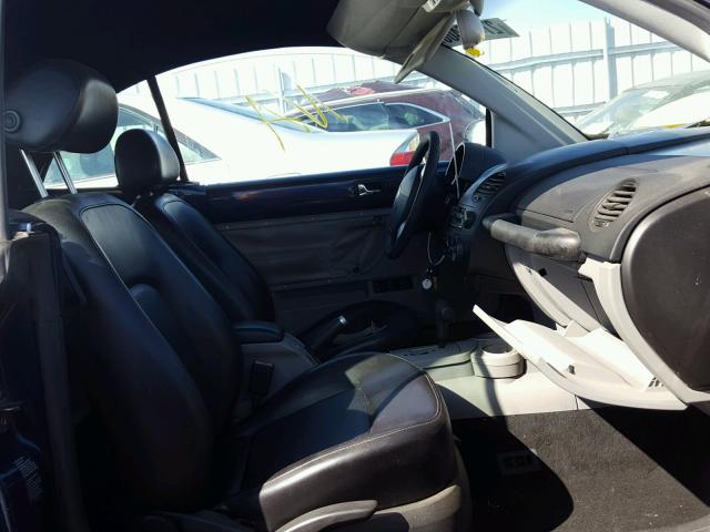 3VWCK21Y13M303729 - 2003 VOLKSWAGEN NEW BEETLE 蓝色 照片 5