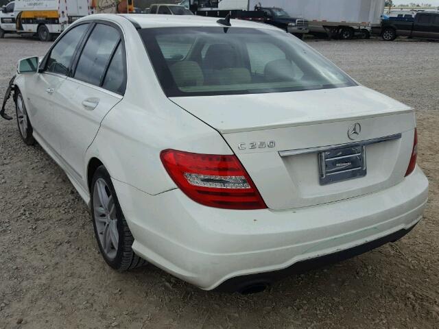 WDDGF4HB8CR221555 - 2012 MERCEDES-BENZ C 250 WHITE photo 3