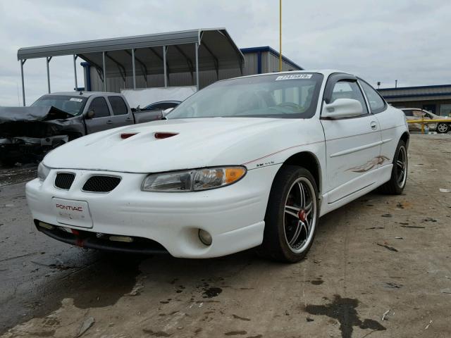 1G2WP121XVF354604 - 1997 PONTIAC GRAND PRIX WHITE photo 2