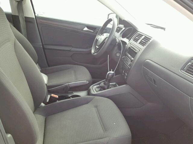 3VW2K7AJ5FM349239 - 2015 VOLKSWAGEN JETTA BASE შავი ფოტო 5