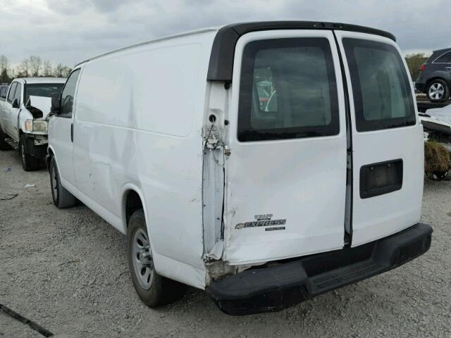 1GCSGAFX3C1202246 - 2012 CHEVROLET EXPRESS G1 WHITE photo 3